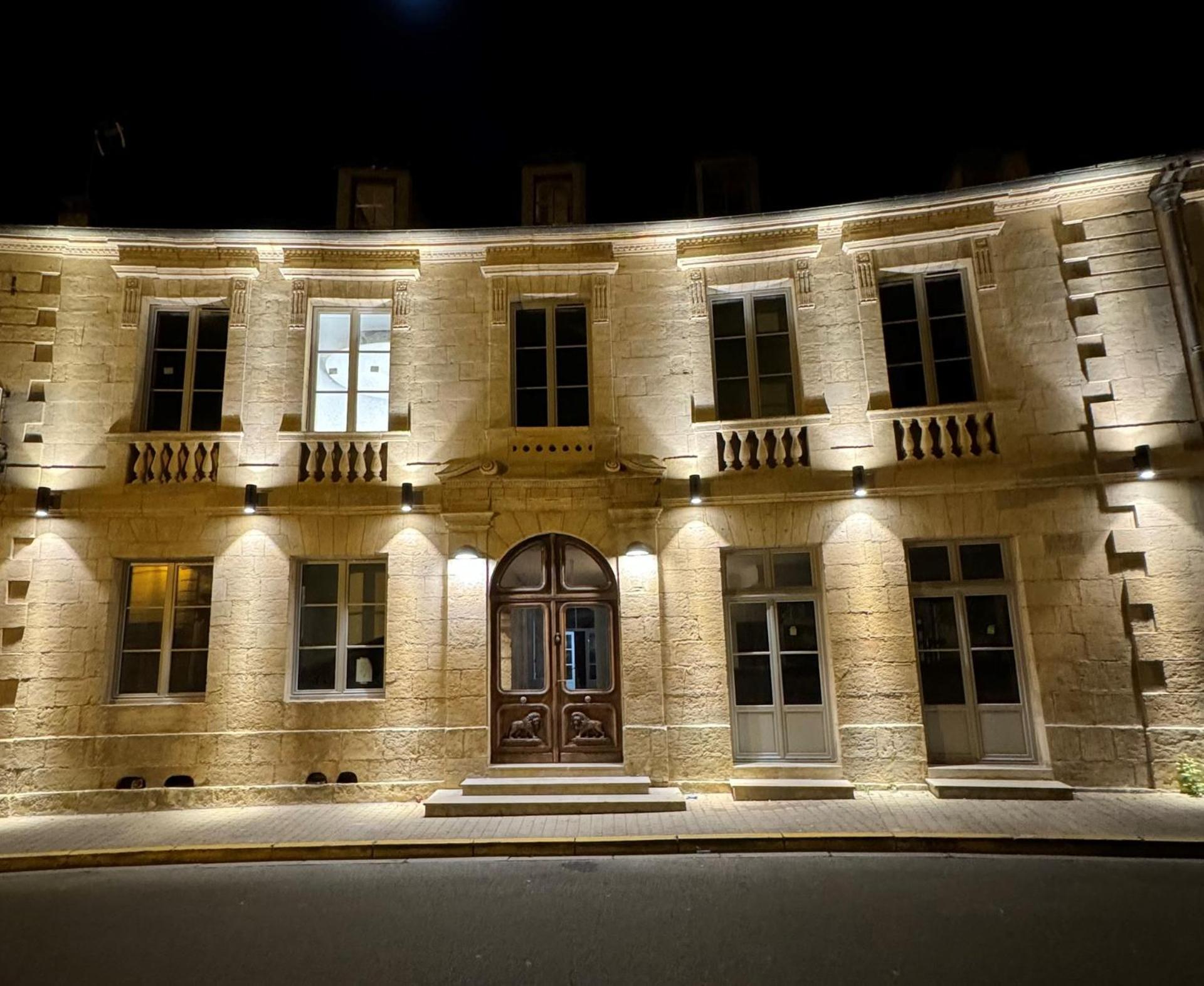 Le Relais De Montignac Hotel Bagian luar foto