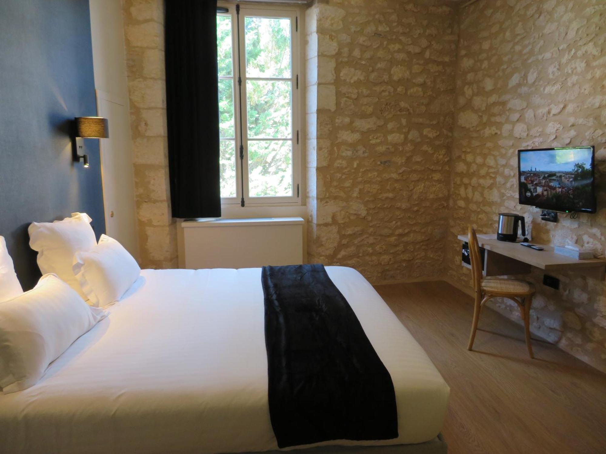 Le Relais De Montignac Hotel Bagian luar foto