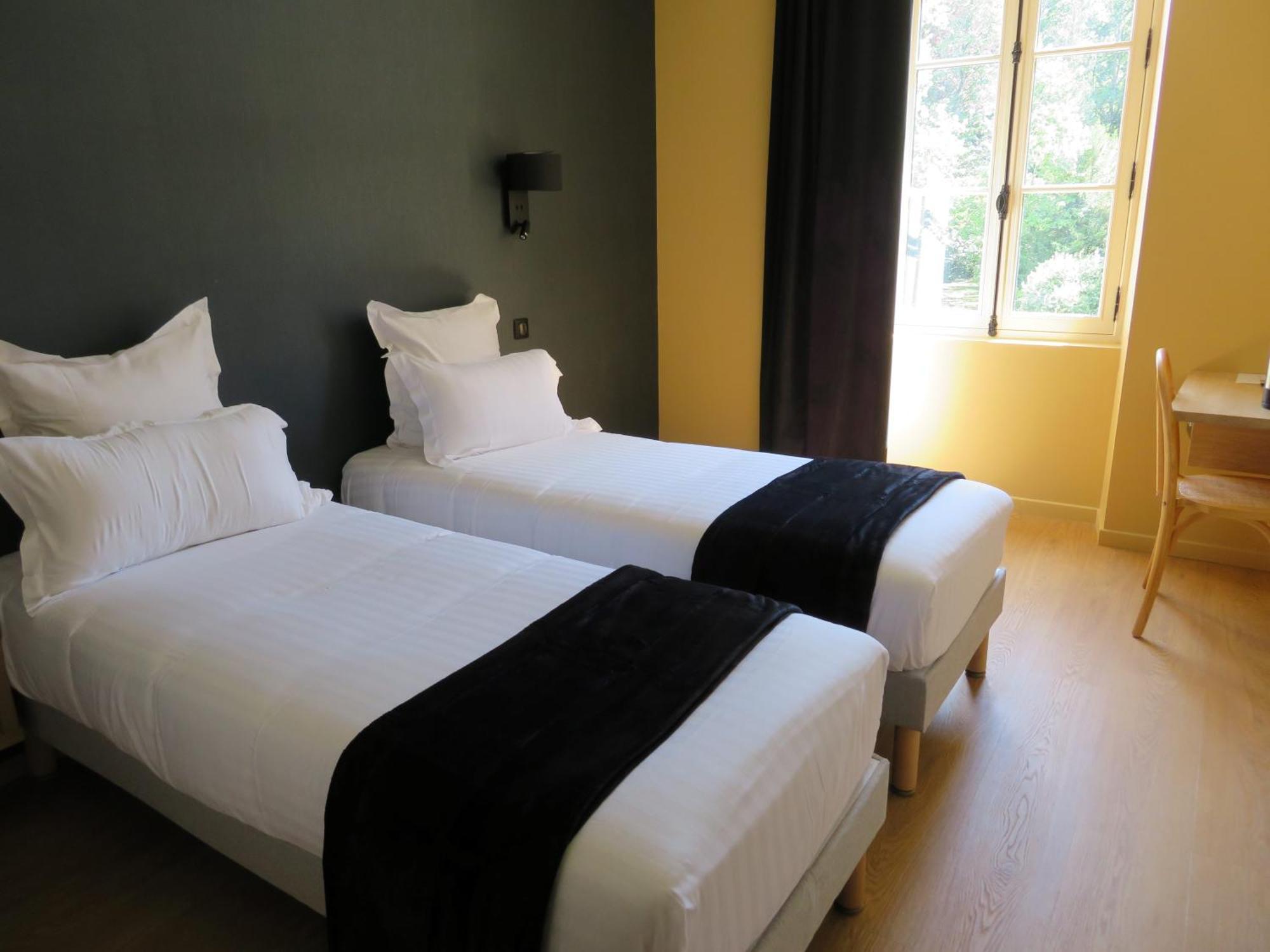 Le Relais De Montignac Hotel Bagian luar foto