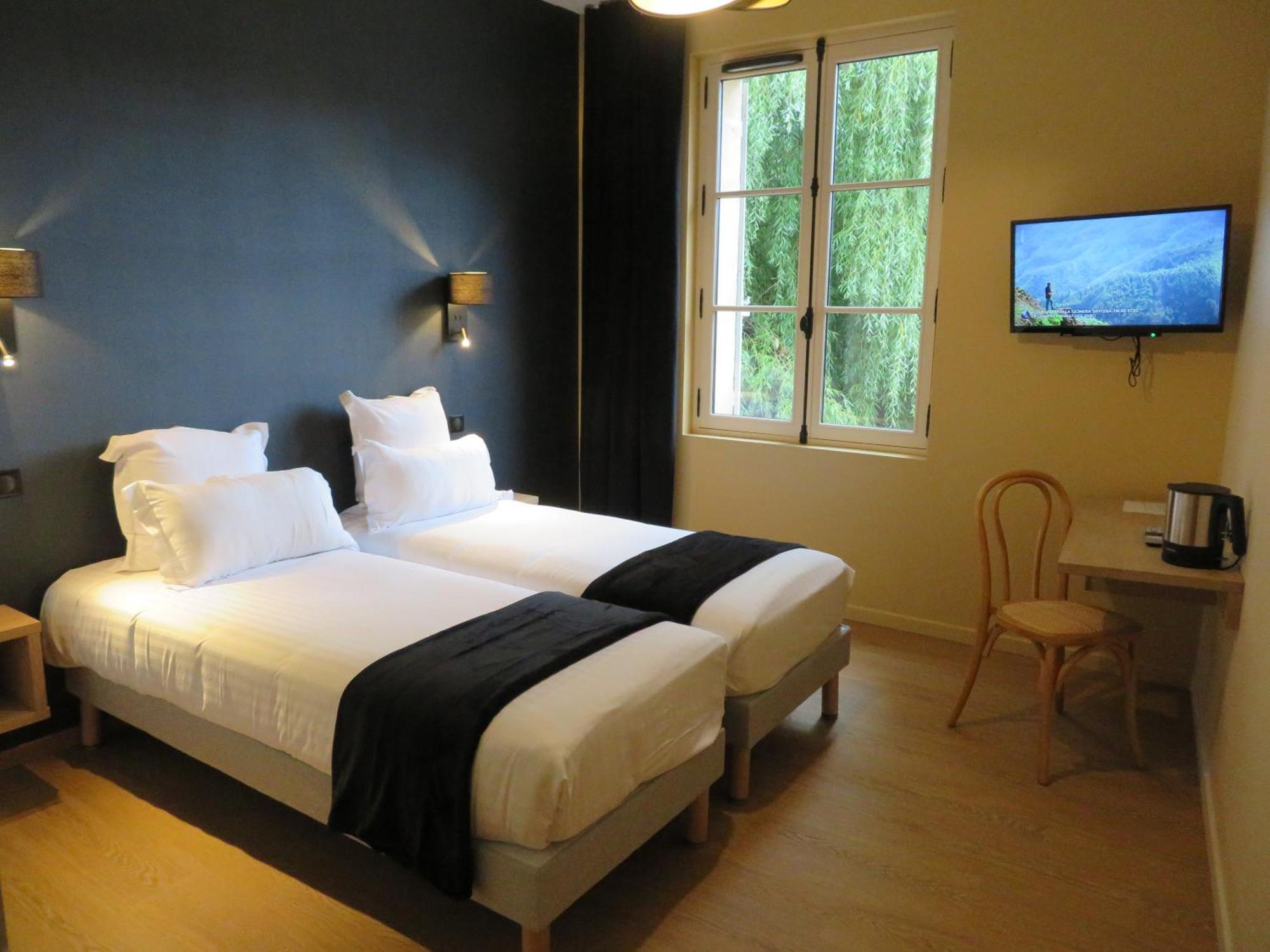 Le Relais De Montignac Hotel Bagian luar foto