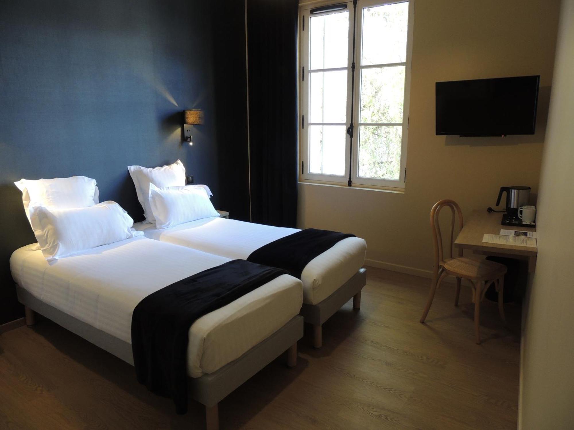Le Relais De Montignac Hotel Bagian luar foto