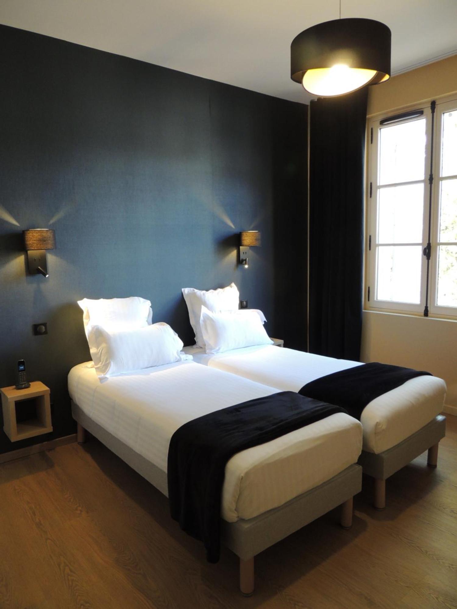 Le Relais De Montignac Hotel Bagian luar foto