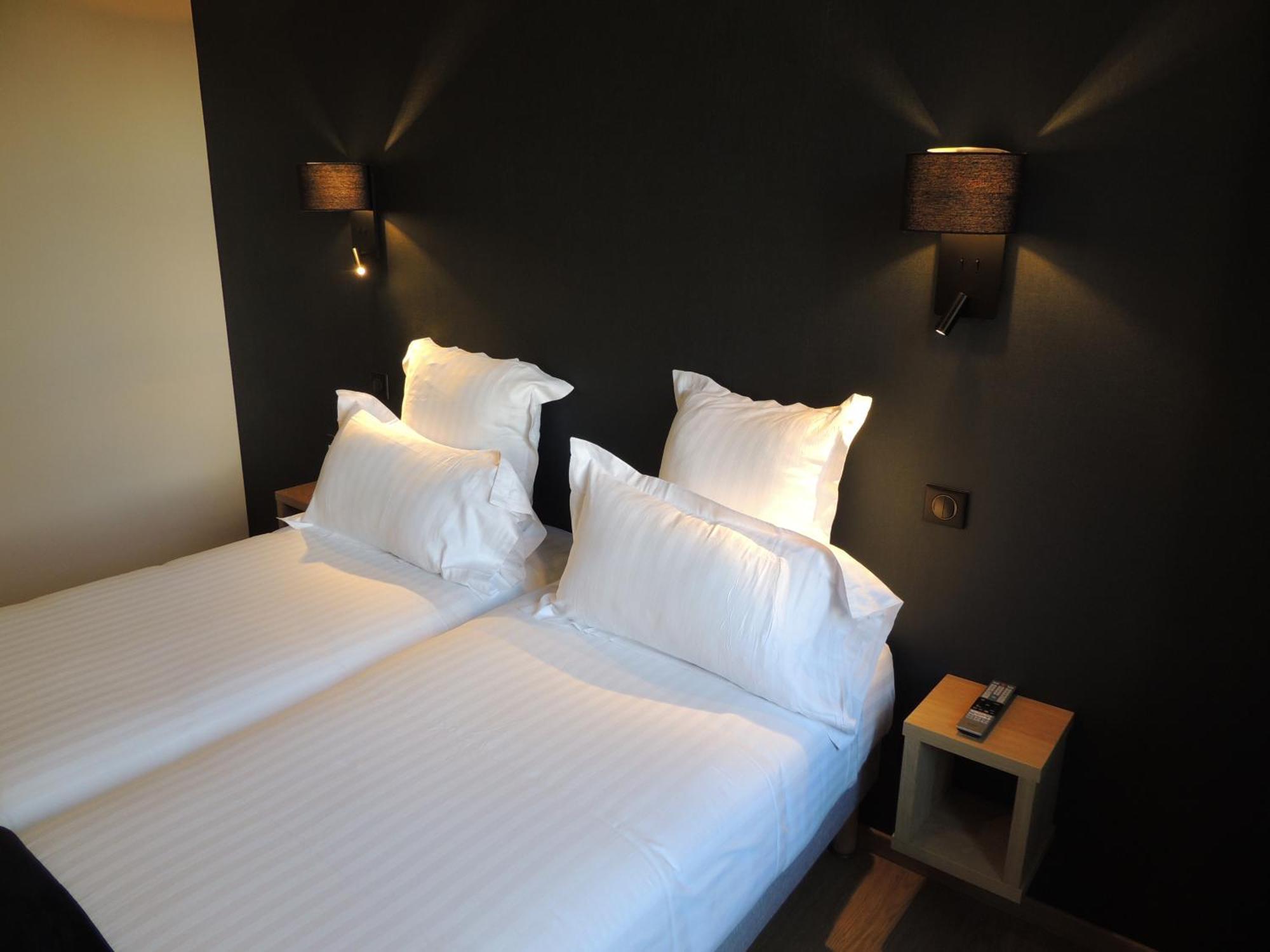 Le Relais De Montignac Hotel Bagian luar foto