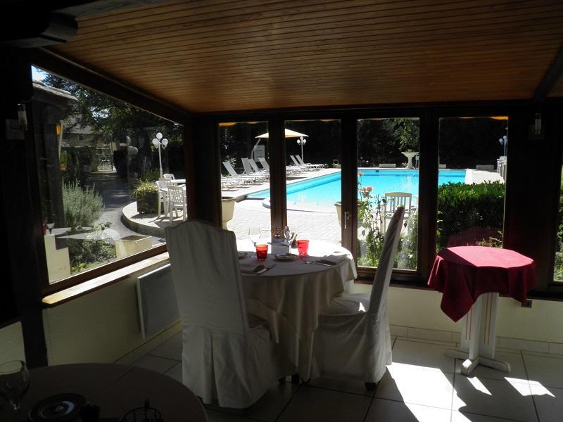 Le Relais De Montignac Hotel Bagian luar foto