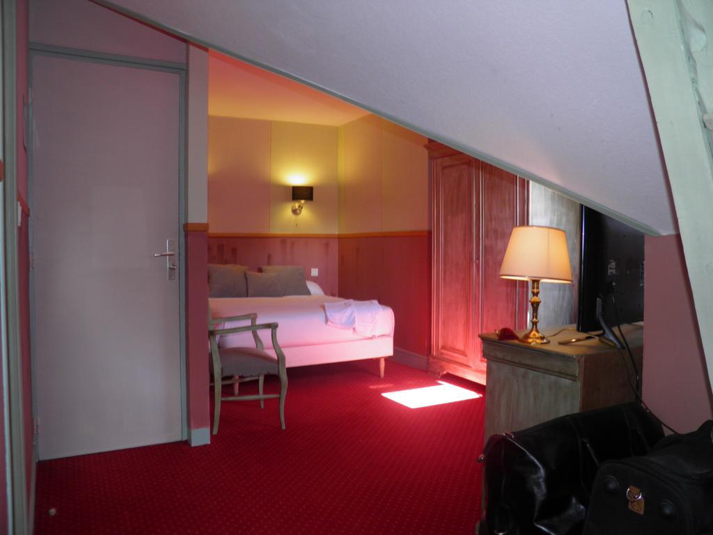 Le Relais De Montignac Hotel Bagian luar foto